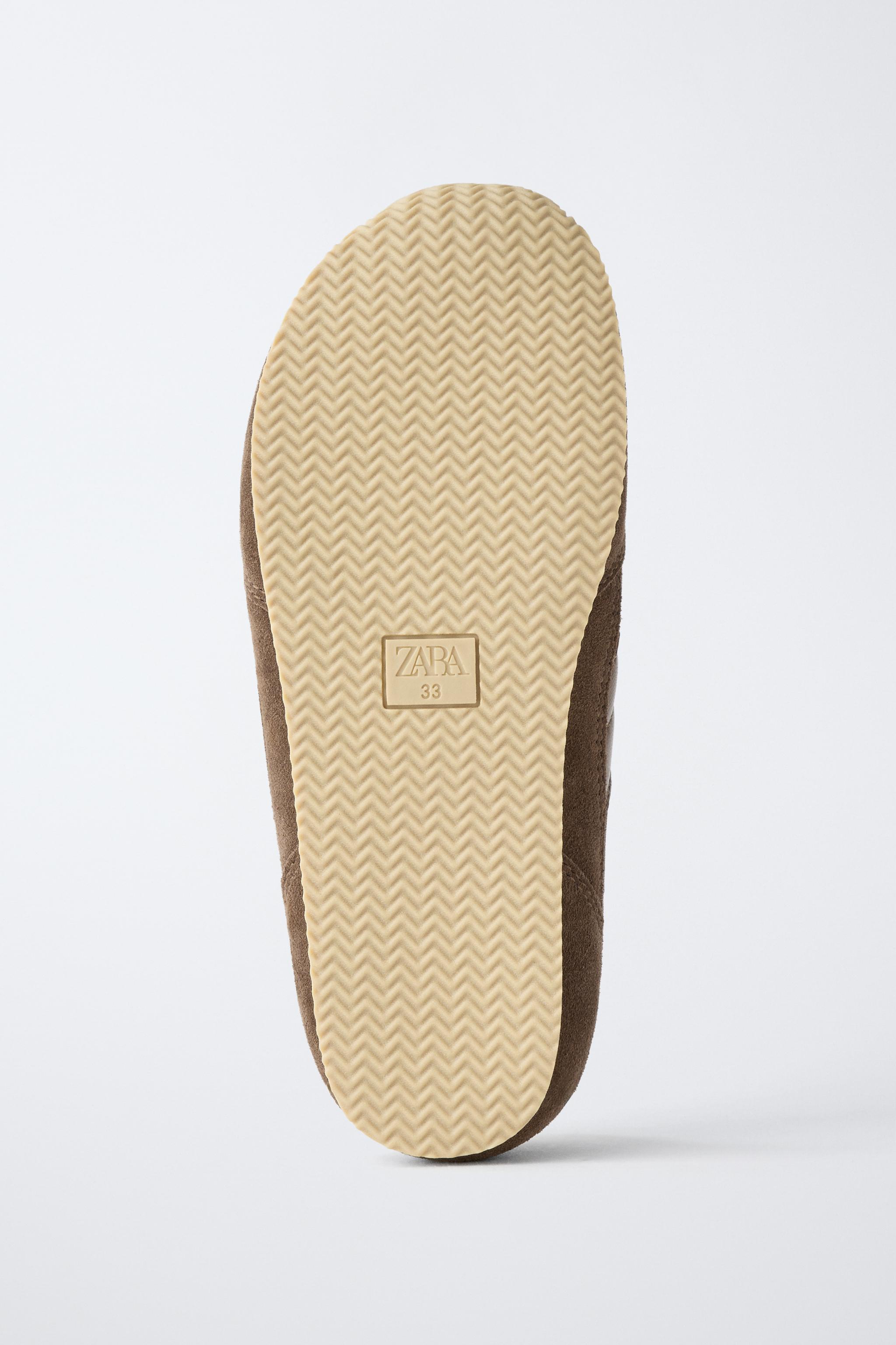 BAREFOOT SNEAKERS